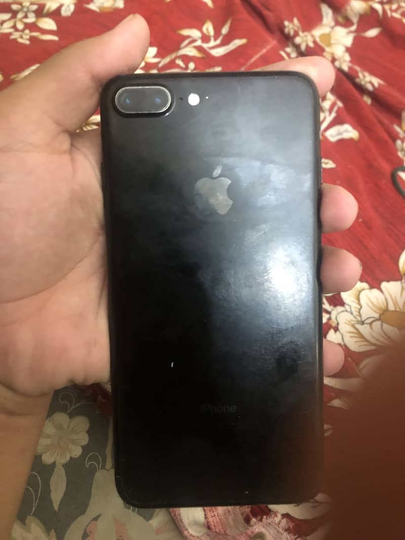 Apple iPhone 7 Plus 3