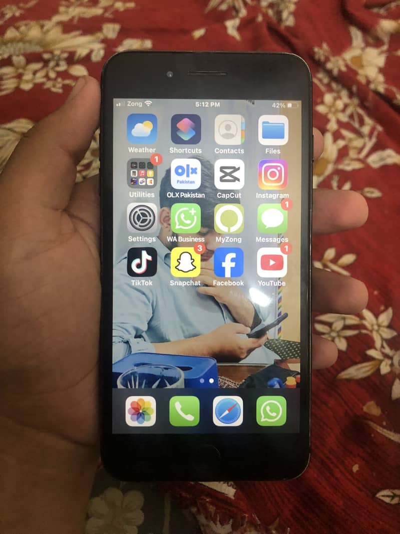 Apple iPhone 7 Plus 4
