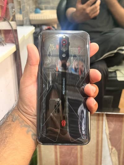 Asus ROG  5s