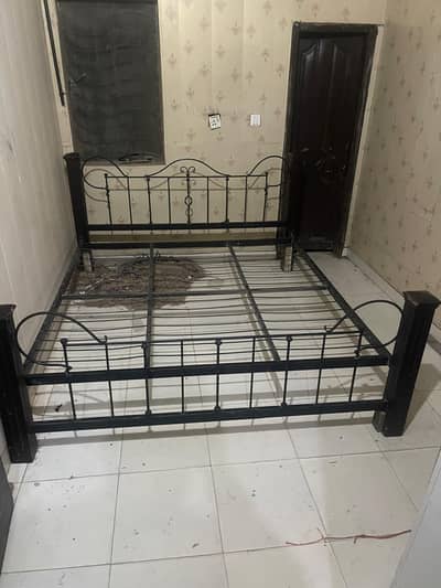 Iron dabble bad new connection ma hy mazbot bana hy. . o