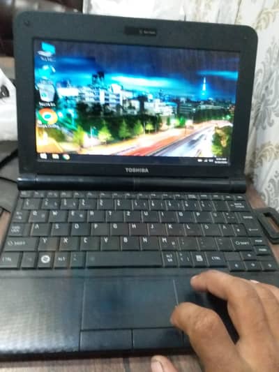 Toshiba nb250