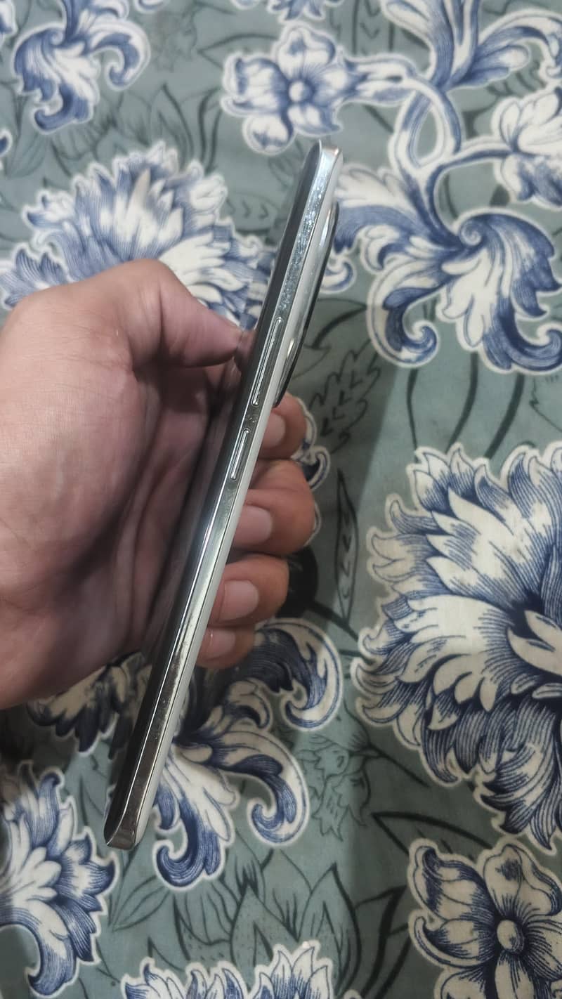 Honor 200 Pro 3