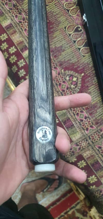 Britannia cue made by England