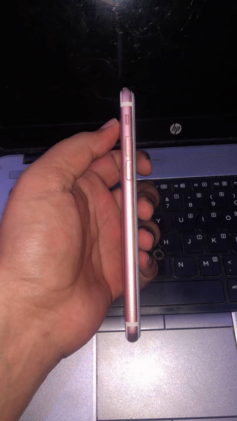 Apple iPhone 7 2