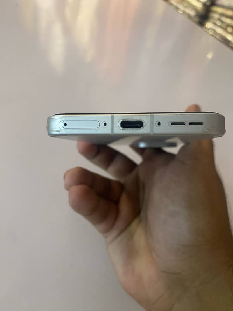One Plus 13t 0