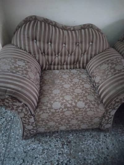 7 seater sofa in good condition for sale