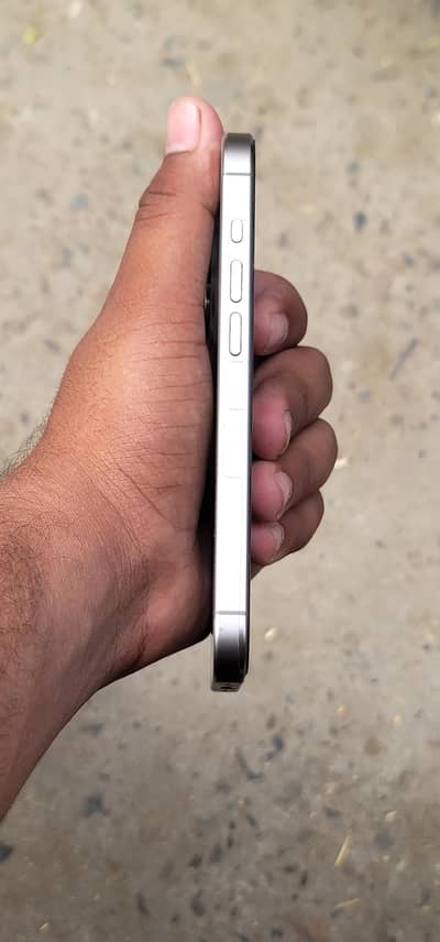 Apple iPhone 15 Pro