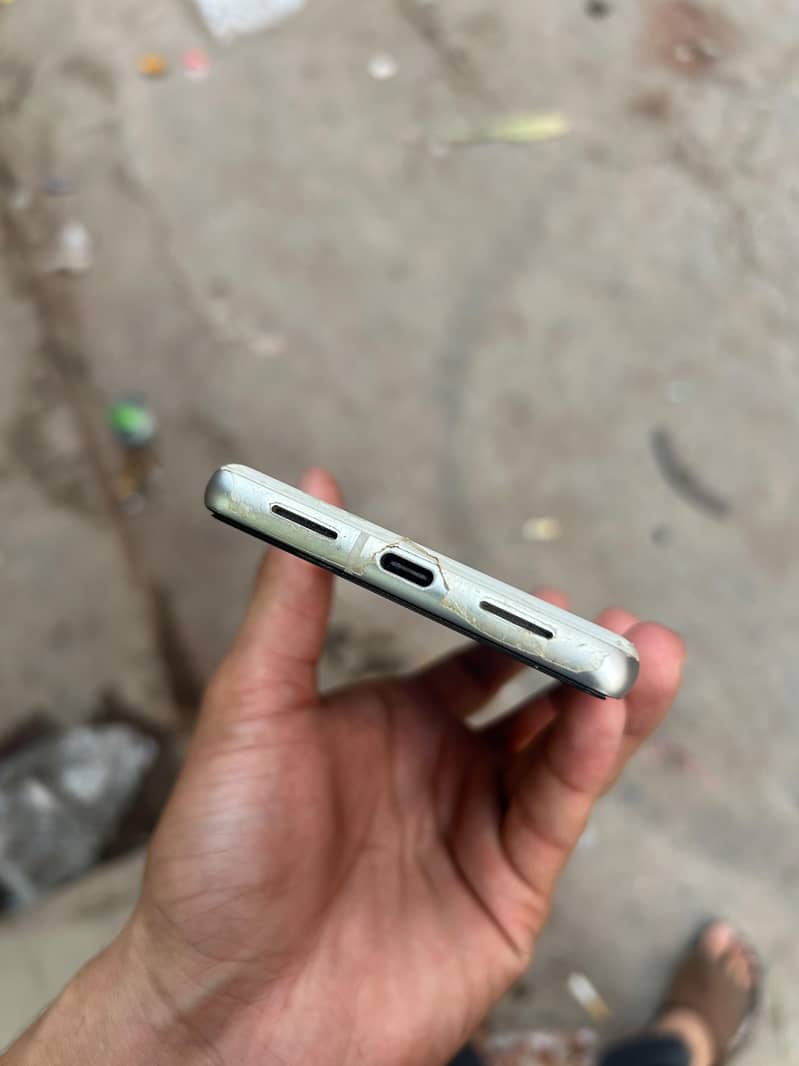 Google Pixel 7 5