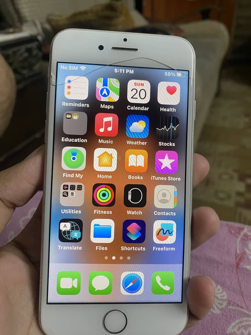 Apple iPhone 8 0