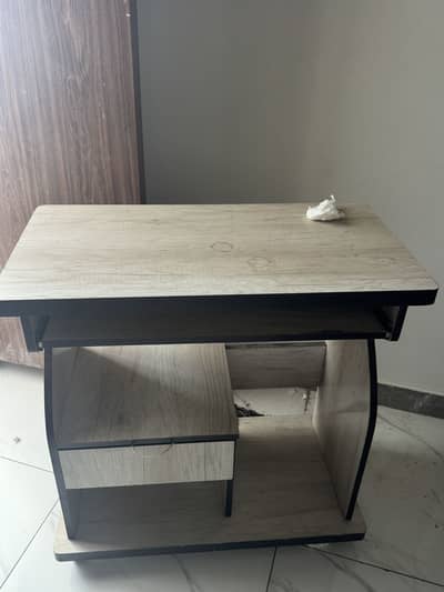 computer table
