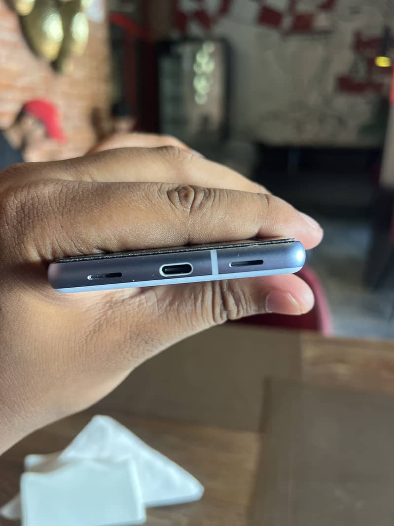 Google pixel 7a 5