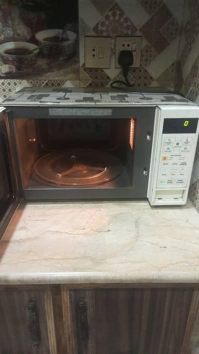 LG Microwave oven condition is very good