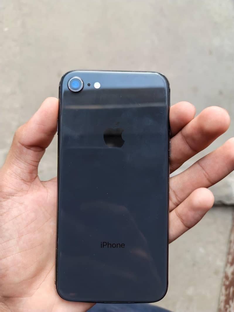 Apple iPhone 8 0