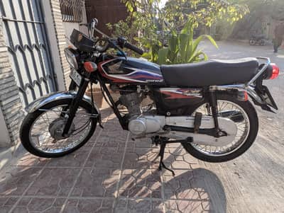 Honda CG125 Black For Sale