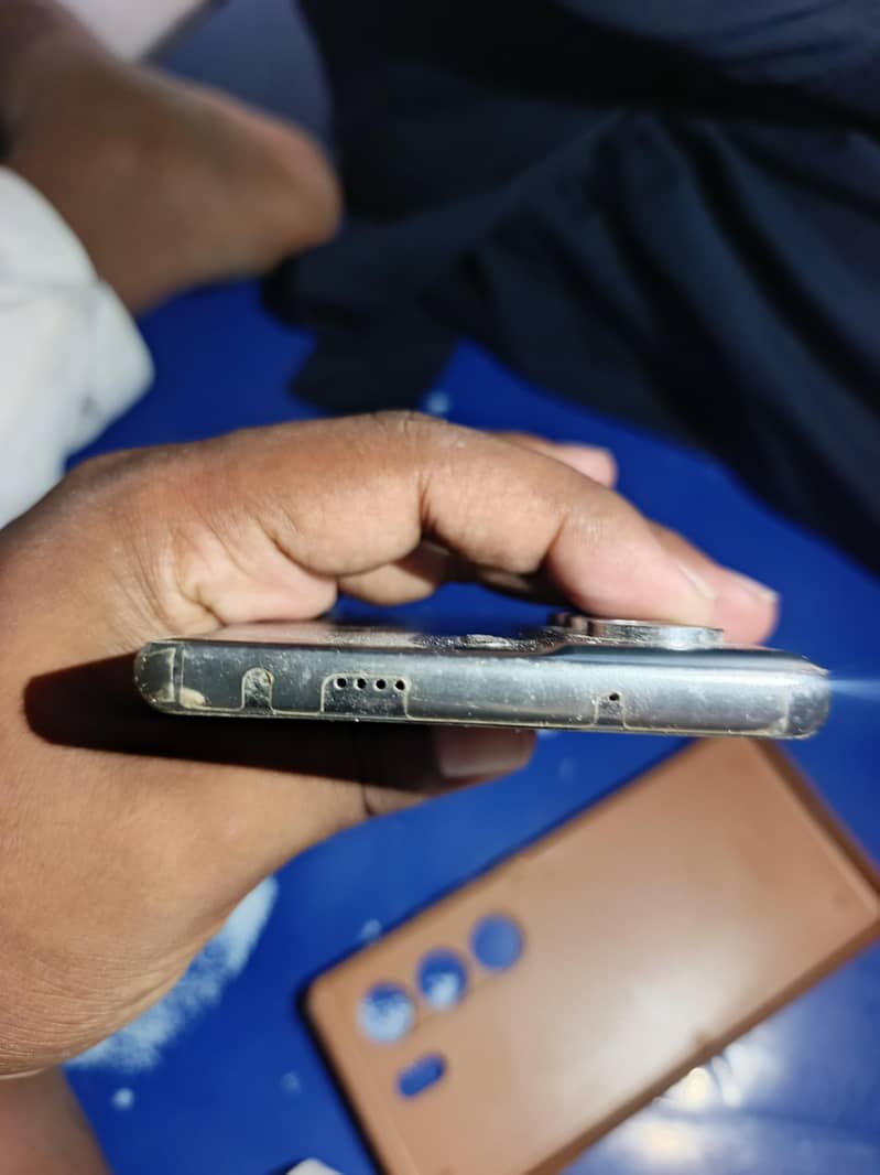 Tecno CAMON 40 2