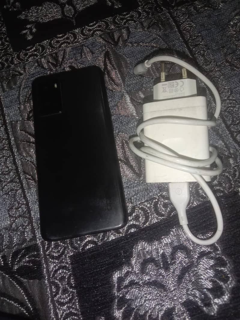 OPPO A76 0