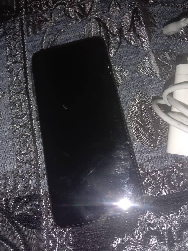 OPPO A76 1