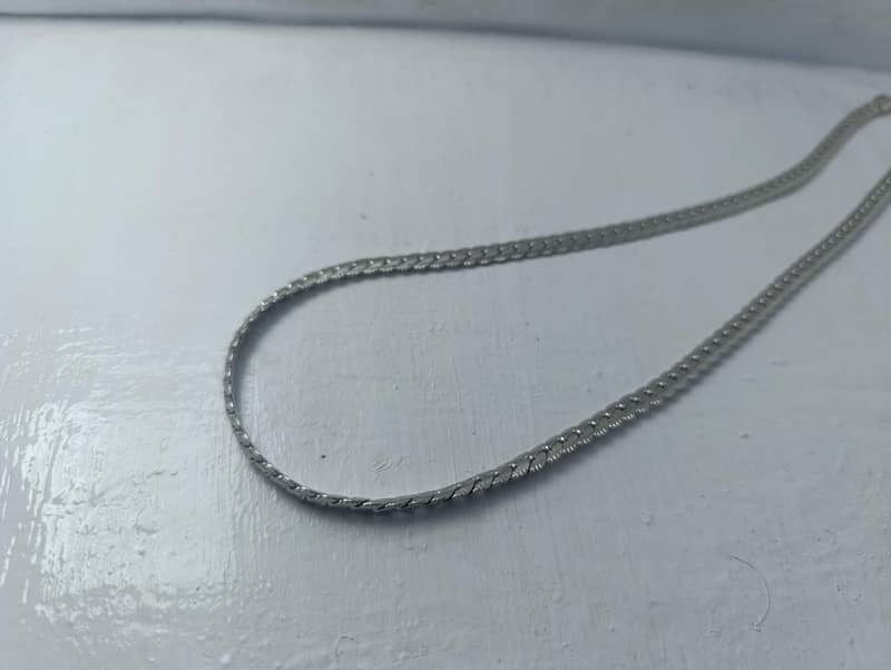 Chains 5