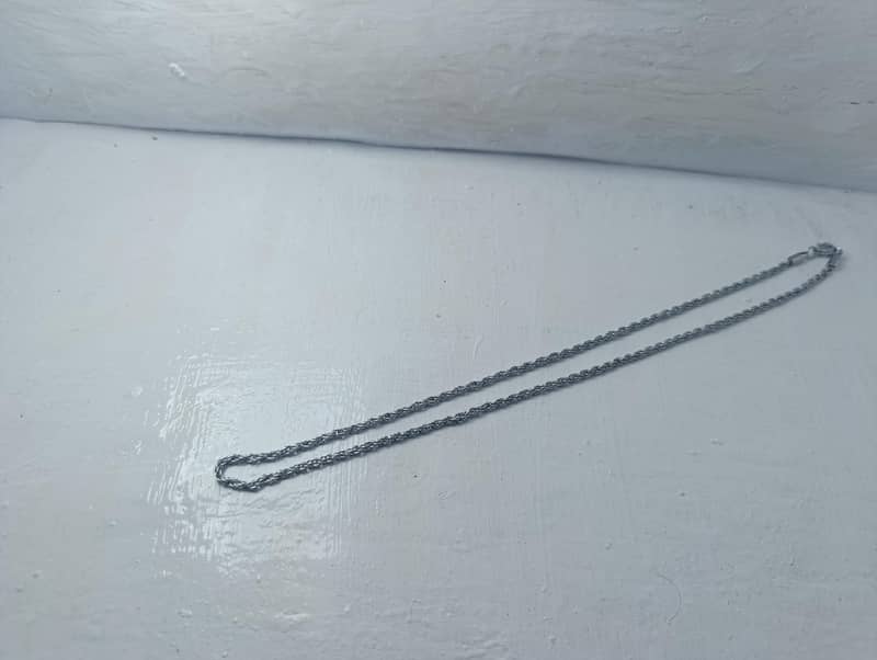 Chains 10