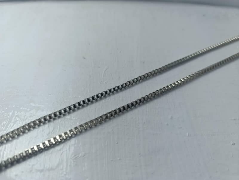 Chains 13
