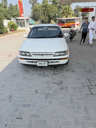 Toyota Corolla XE 2001
