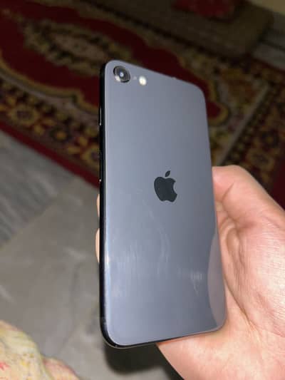 Apple iPhone SE