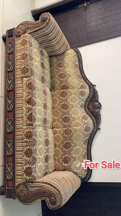 7 Seater Sheesham Wood Sofa Set | Slightly Used | Solid Wood