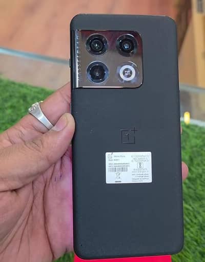 One Plus 10 Pro