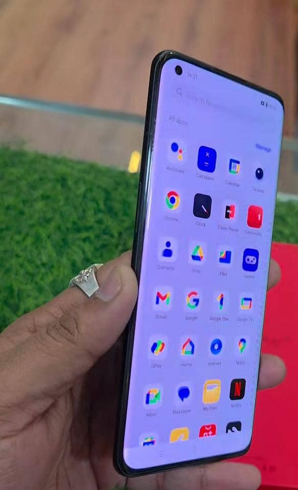 One Plus 10 Pro 1