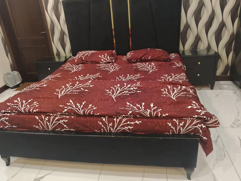 bed set and side tables 2