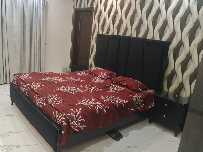 bed set and side tables 4