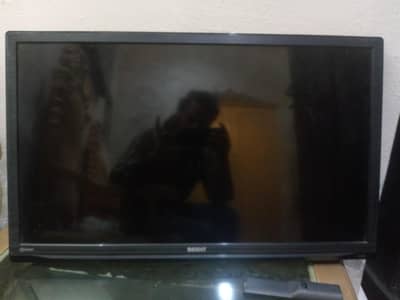 orient led 43 inch original used need money 03098817139