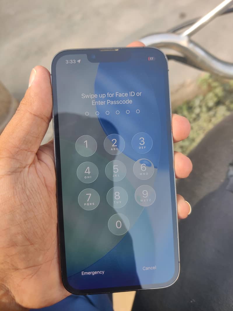 Apple iPhone 13 Pro 1