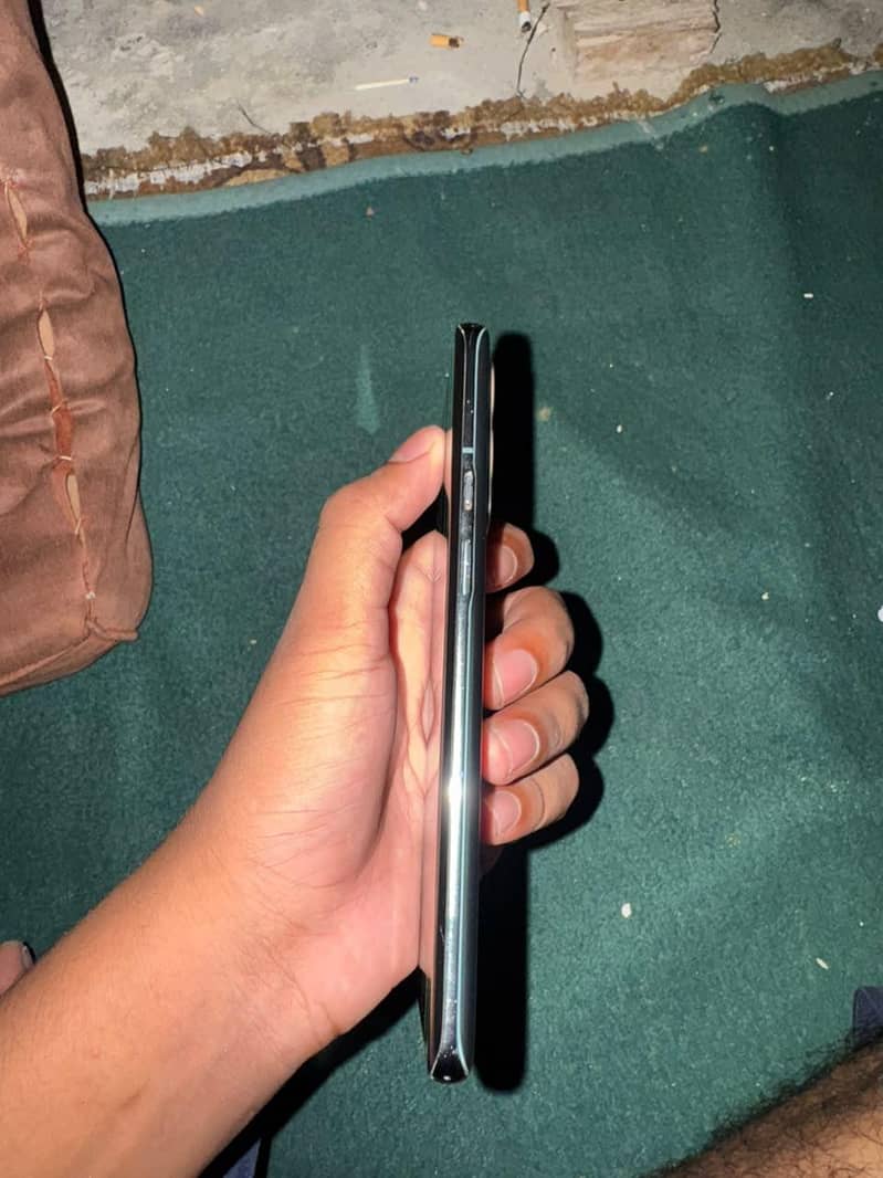 One Plus 9 Pro 3