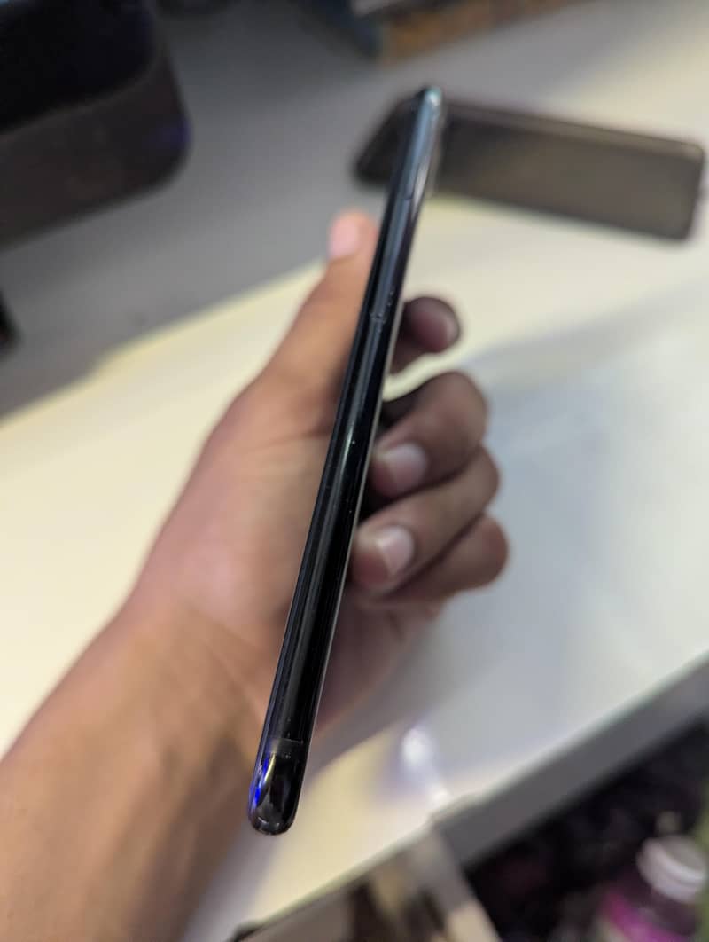 iPhone 7 Plus 128 gb 4