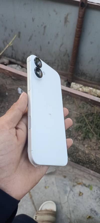 Apple iPhone 16 Plus