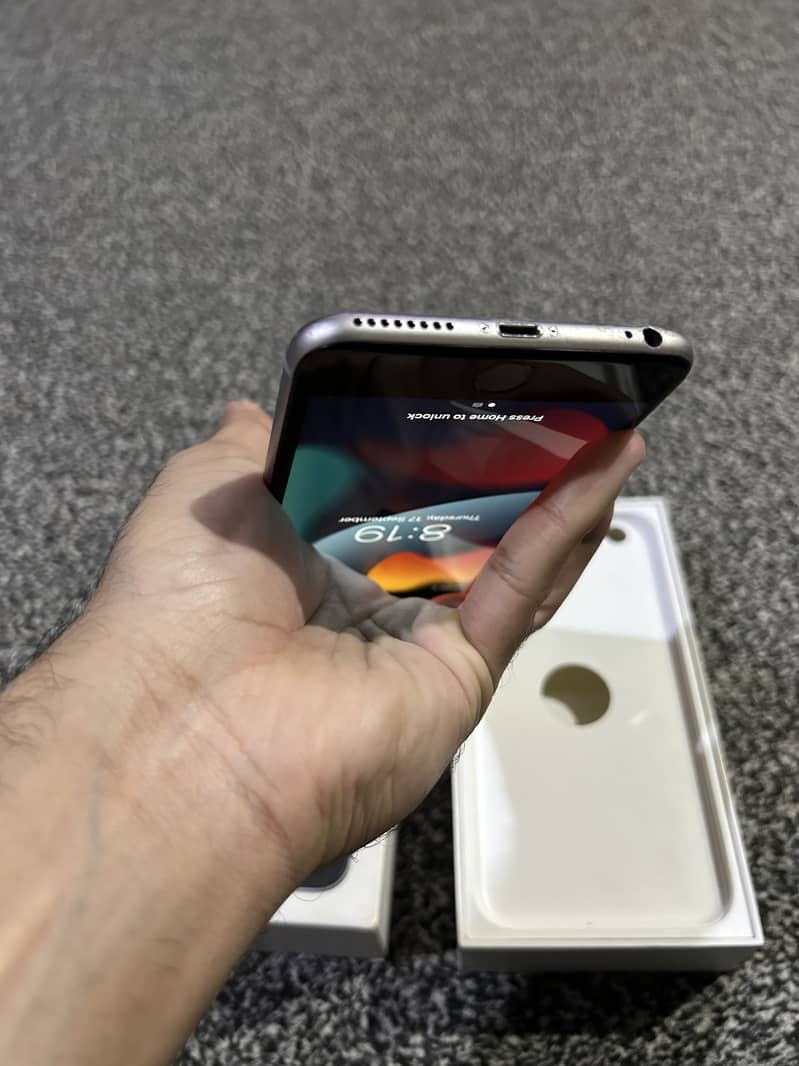 iPhone 6S Plus 5