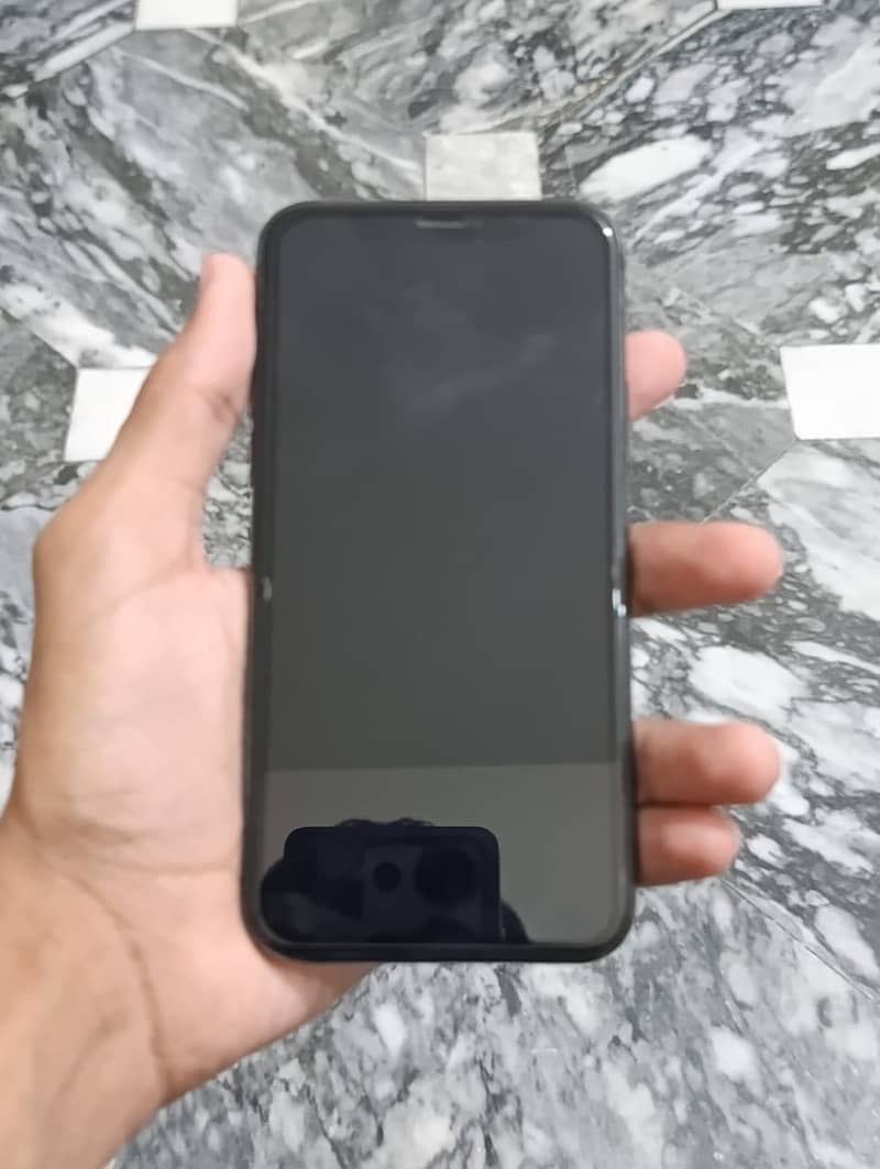Apple iPhone 11 Pro 1