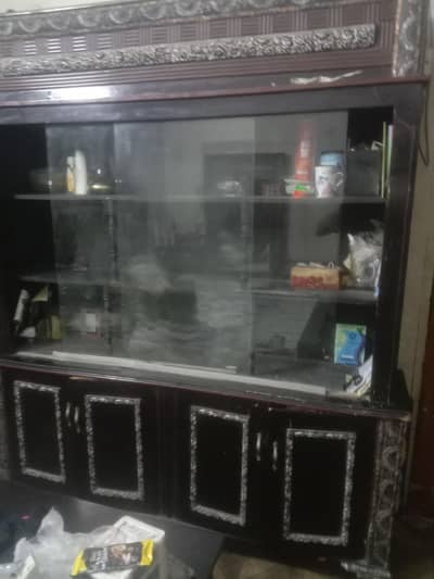 showcases  mdf lasani 5 years use