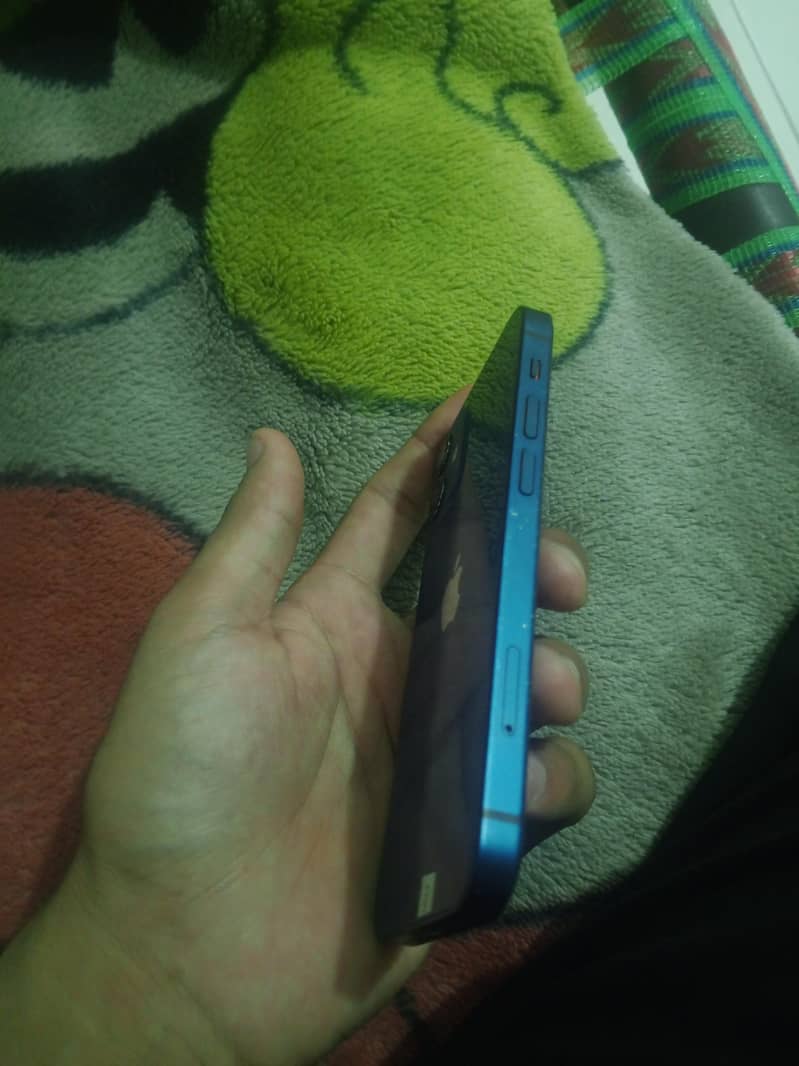 iphone 12 mini 2