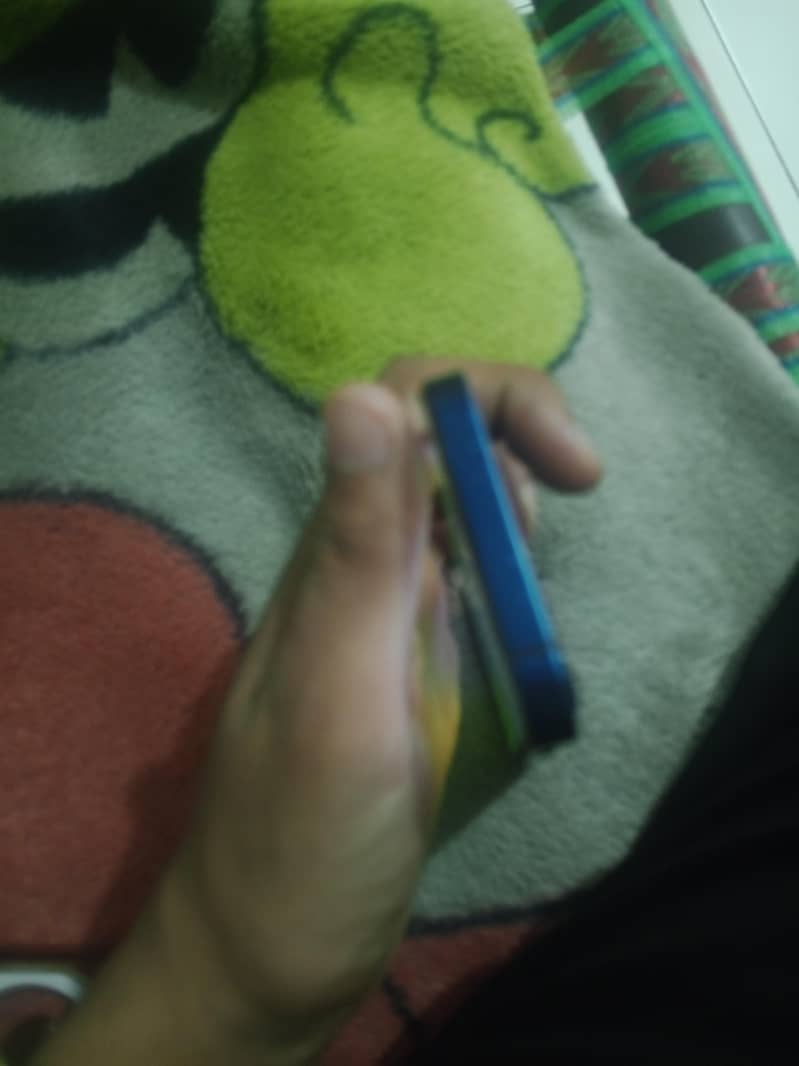 iphone 12 mini 3
