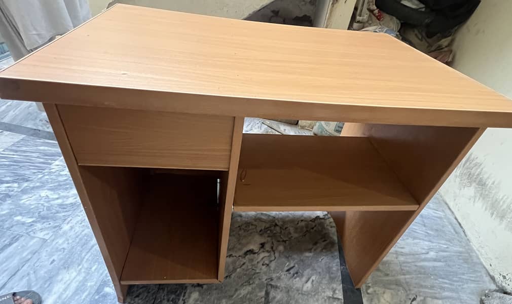 Genuine wooden computer table / Study table/ Table 1