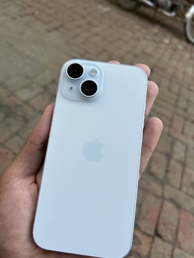 Apple iPhone 15