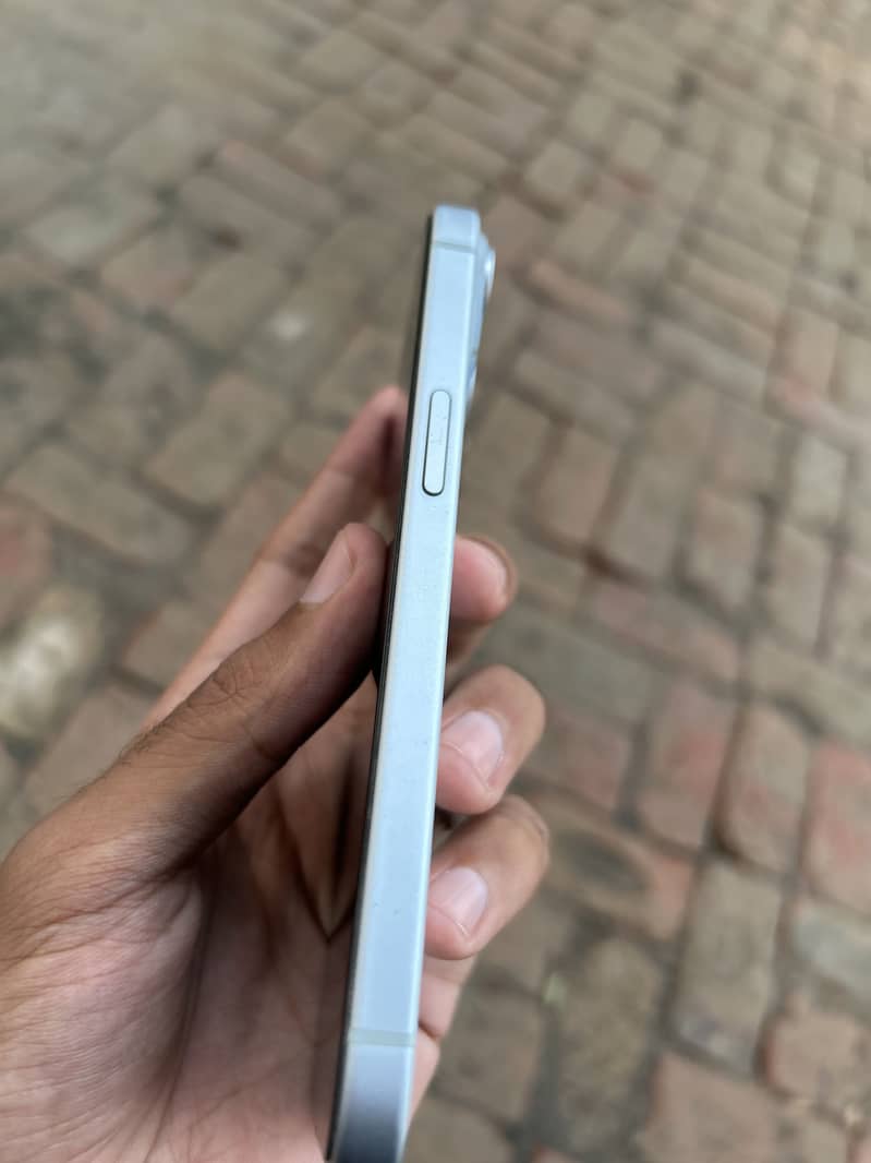 Apple iPhone 15 1