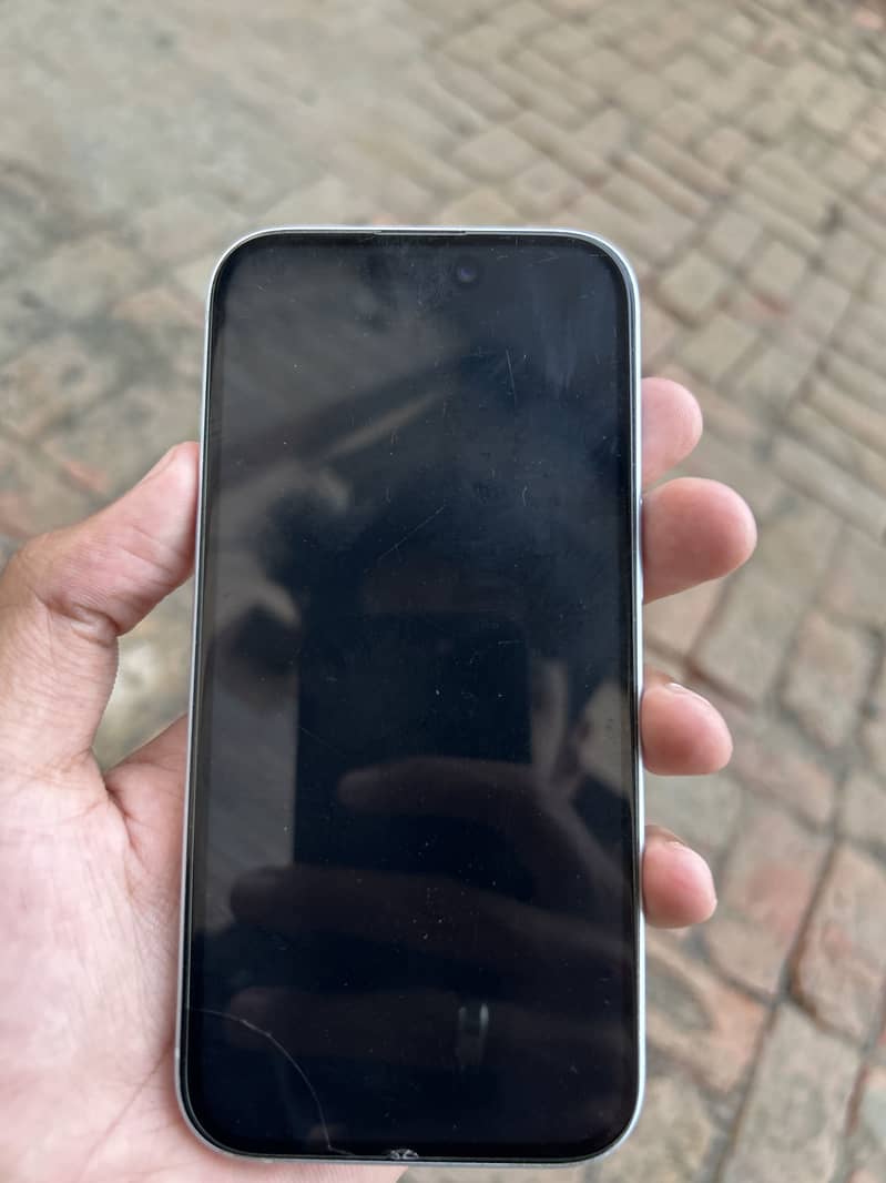 Apple iPhone 15 2