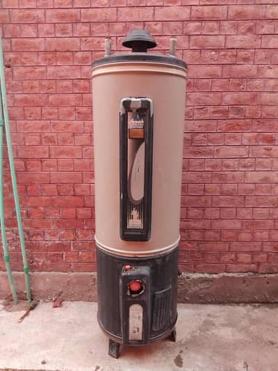 55 Gallons Aroma Gas Geyser Good condition