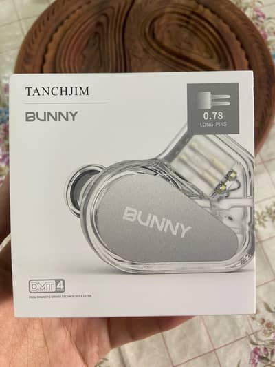 Tanchjim Bunny IEM 3.5mm with Mic, used 2 weeks with box & accessories