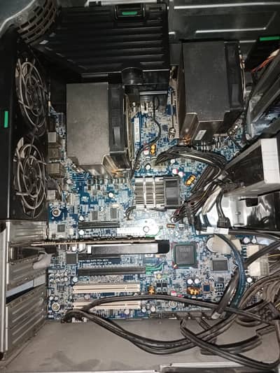 hp z600 work station | Dual processor 12 core Nvidia 4gb