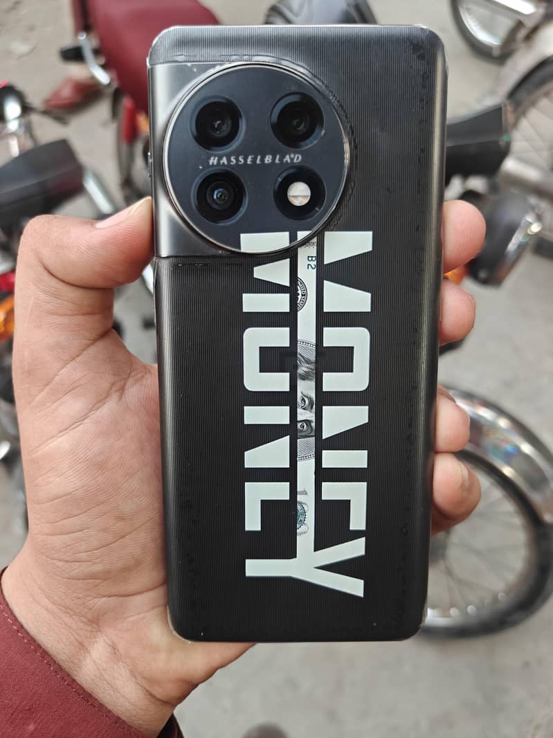 One Plus 11 0