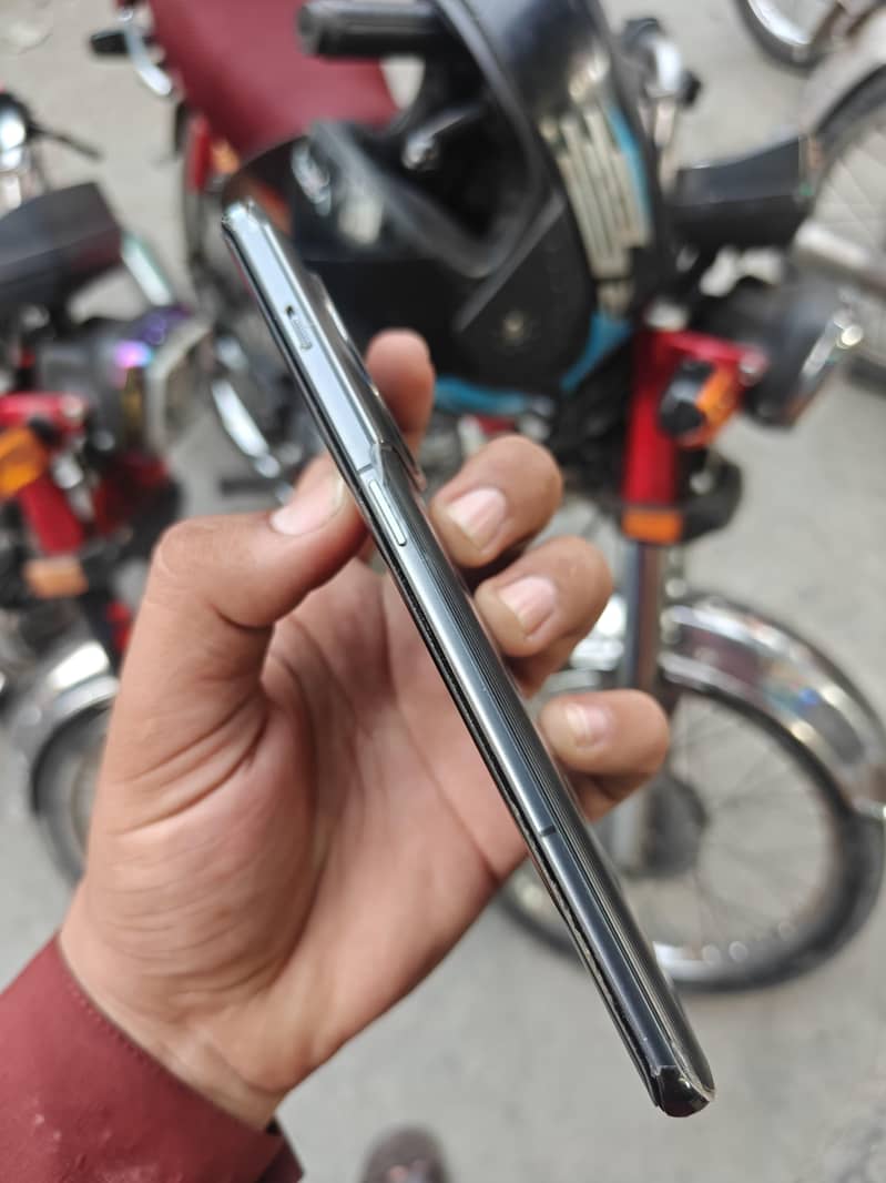 One Plus 11 4